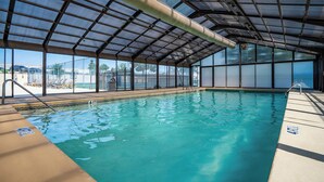 Pool - Banta House Retreat at the Pointe (Branson)