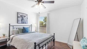 Condo, 1 Queen Bed, Balcony, Golf View (Royale Casa) | 1 bedroom, individually decorated, individually furnished, bed sheets