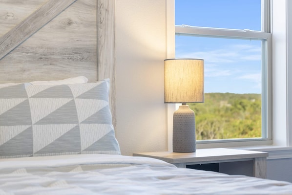 Condo, Plusieurs lits, balcon, vue sur le terrain de golf (StoneBridge Escape) | 3 chambres, décor unique, ameublement unique, bureau