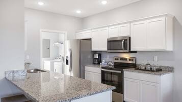 Condo, Multiple Beds, Balcony, Golf View (StoneBridge Escape) | Private kitchen | Fridge, microwave, oven, dishwasher