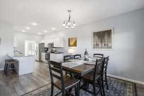 Appart'hôtel, plusieurs lits, balcon, vue golf (StoneBridge Escape) | Restauration