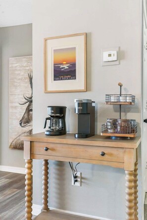 Condo, Multiple Beds, Patio, Pool View (Pointe Royale Retreat) | Interior