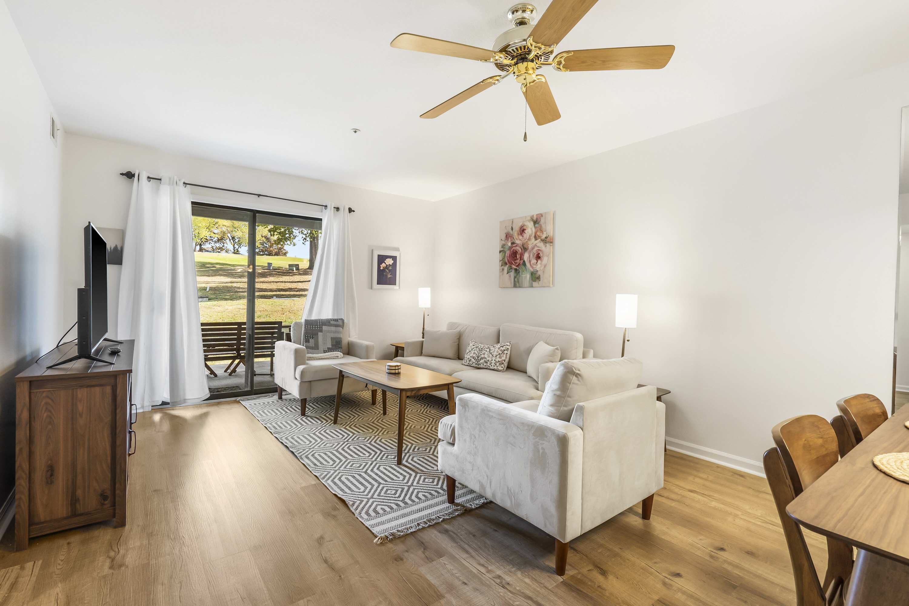 Condo, Multiple Beds, Patio, Golf View (Royal Ridge) | Living area