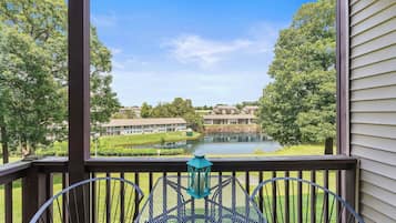 Condo, 1 King Bed with Sofa bed, Balcony, Golf View (Pointe Royale Getaway) | Outdoor dining