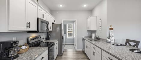 Condo, Multiple Beds, Balcony, Golf View (Top of the Ridge) | Private kitchen | Fridge, microwave, oven, stovetop