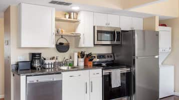 Condo, Multiple Beds, Balcony (Pondside Paradise Retreat) | Private kitchen | Fridge, microwave, oven, stovetop