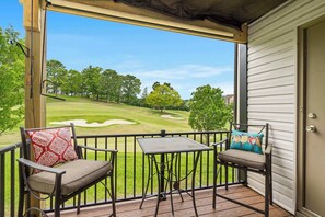 Condo, 1 Queen Bed with Sofa bed, Balcony, Golf View (Greenside Retreat) | Property grounds