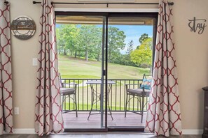 Condo, 1 Queen Bed with Sofa bed, Balcony, Golf View (Greenside Retreat) | Interior