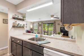 Condo, 1 Queen Bed with Sofa bed, Balcony, Golf View (Greenside Retreat) | Private kitchen | Fridge, microwave, oven, stovetop