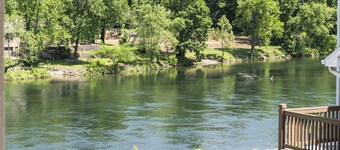 Lakeside Bliss Retreat 2 BDR