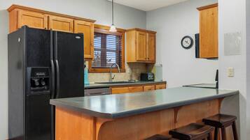 Cabin, Multiple Beds, Balcony, Mountain View (Kemper's Cabin in the Ozarks ) | Private kitchen | Fridge, microwave, oven, stovetop
