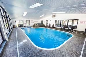 Pool - Antler Ridge Retreat - 2 BDR (Branson)