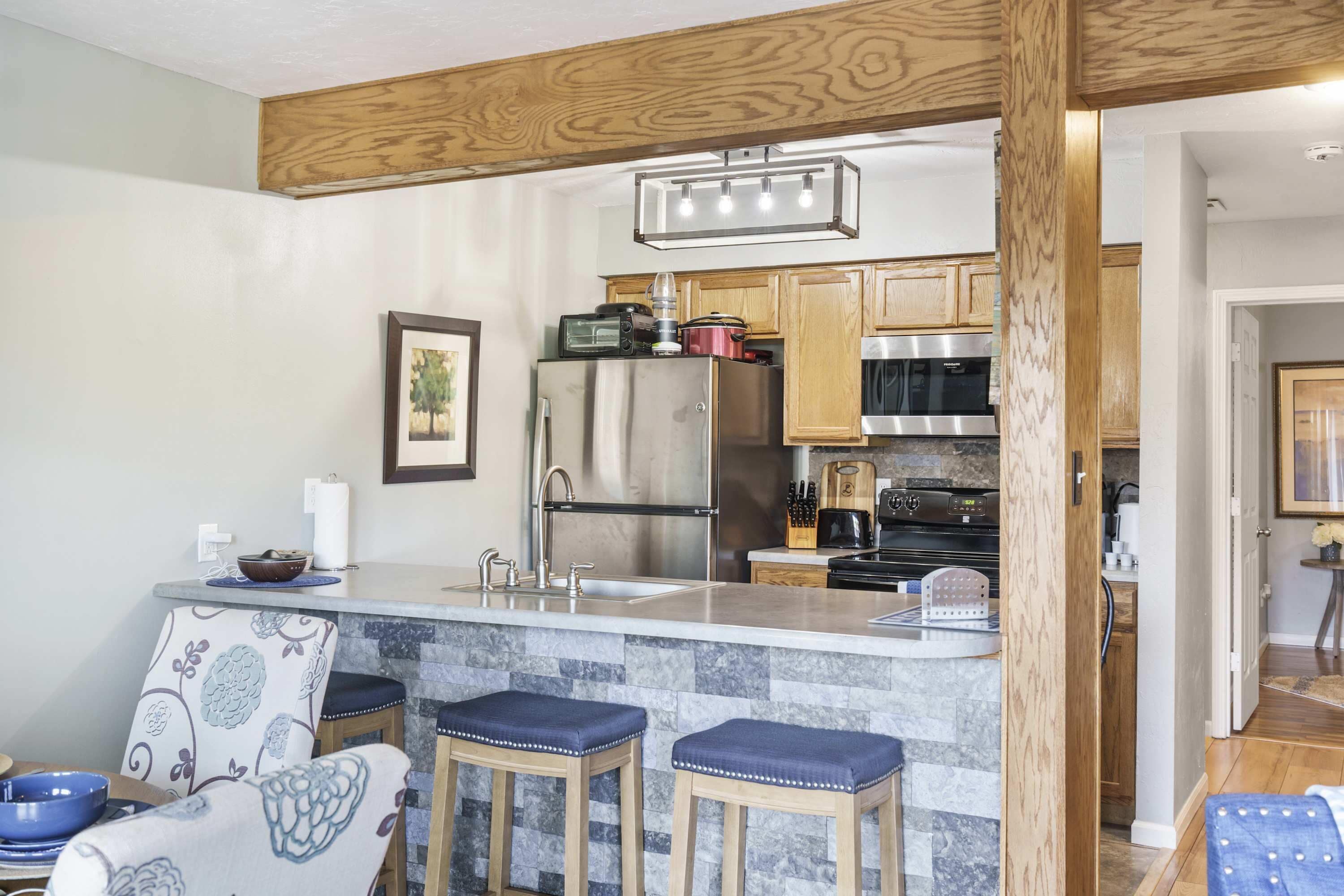 Condo, 1 Queen Bed with Sofa bed, Balcony, Golf View (Branson Sunny Daze) | Private kitchen