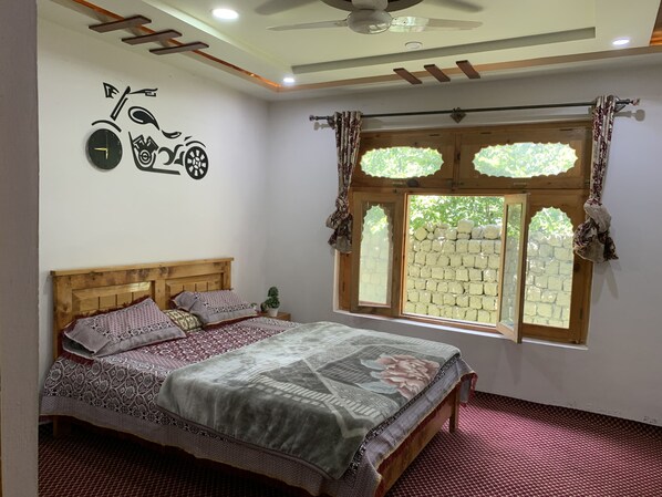 3 makuuhuonetta, silitysrauta/-lauta, Wi-Fi