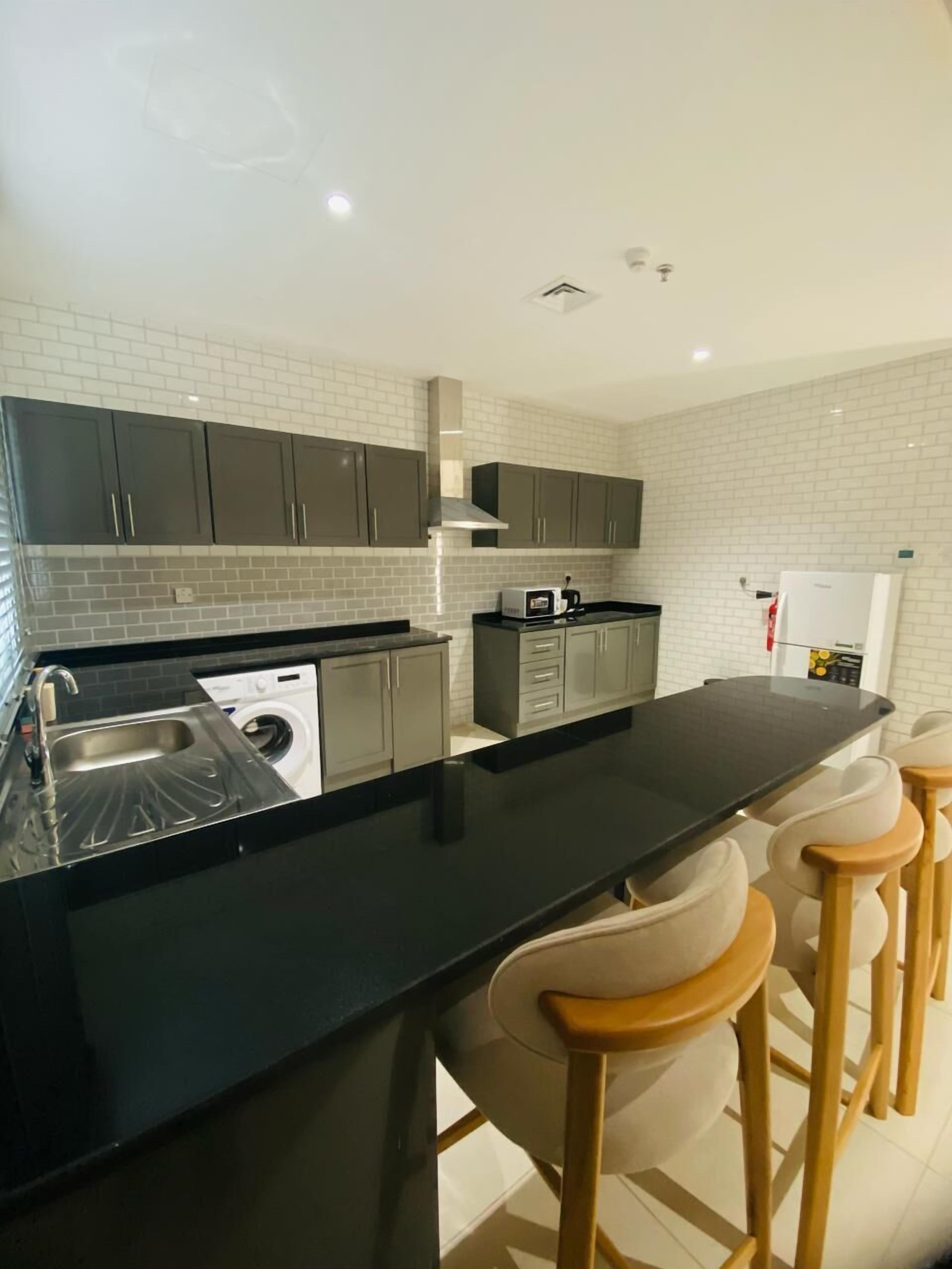 Superior Double Room, 1 King Bed | Private kitchen | Full-sized fridge, microwave