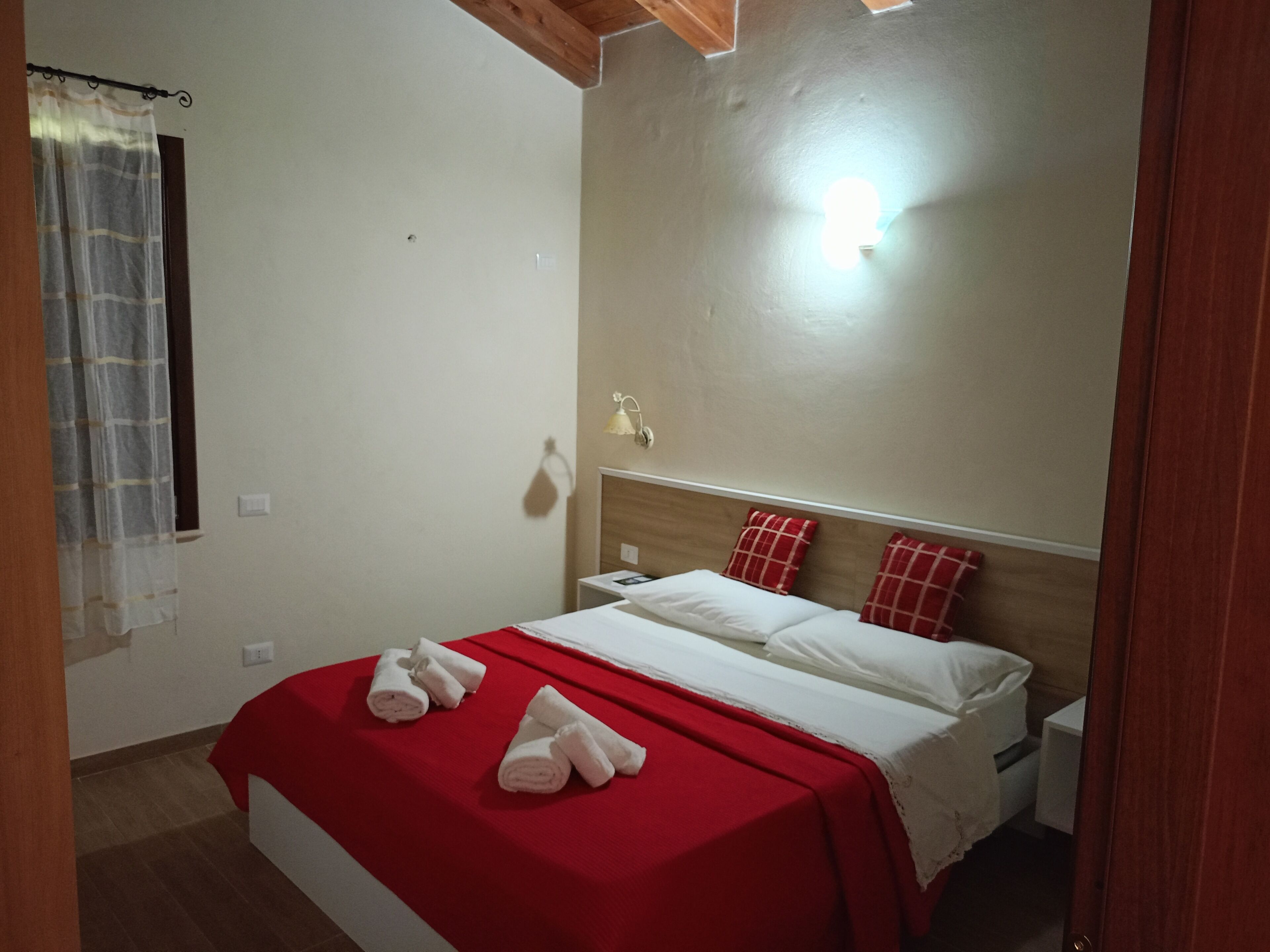 1 habitación y ropa de cama 