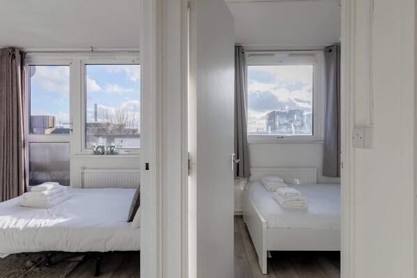 1 bedroom, iron/ironing board, internet, bed sheets