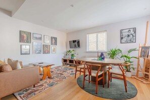 Interior - Beautifully Designed 1BD Flat, Near Balham Station (Greater London)