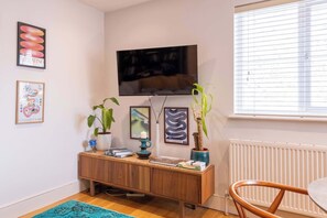 Interior - Beautifully Designed 1BD Flat, Near Balham Station (Greater London)