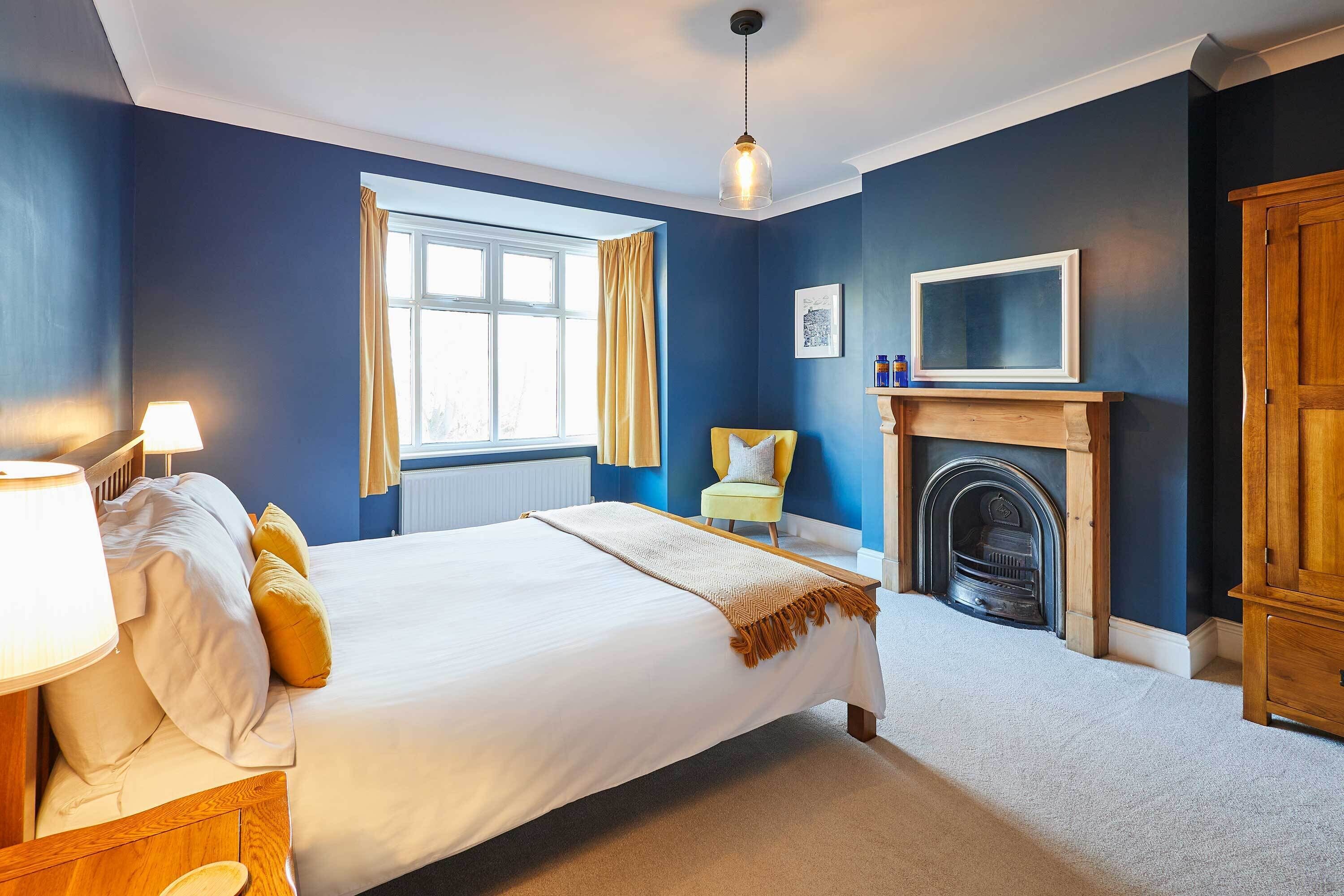 5 bedrooms, iron/ironing board, travel cot, WiFi