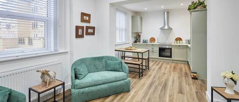 Televisión, oficina