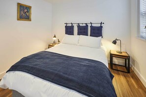 2 bedrooms, iron/ironing board, WiFi, bed sheets - Host & Stay | The Coach House, Apartment 2 (Saltburn-by-the-Sea)