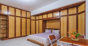 1 bedroom, iron/ironing board, WiFi, bed sheets