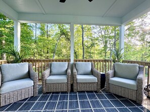 Property grounds - Charming 3-bedroom 2 bathroom bungalow near Lake Martin (Tallassee)