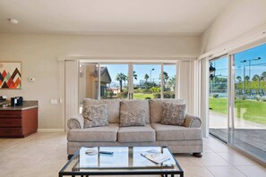 Televisión y oficina