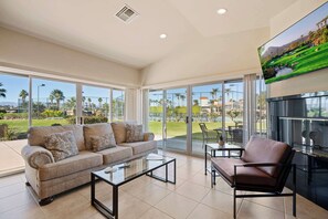 Televisión y oficina