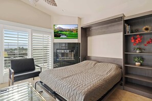 1 bedroom, desk, WiFi, bed sheets