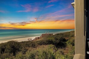 Interior - Luxury on the Sand: Shell Of A View — Cottage & Carriage with Gulf Views (Rosemary Beach)