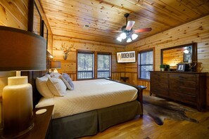 3 bedrooms, desk, free WiFi, bed sheets