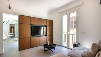 Apartment | Living area | 35-inch TV with digital channels
