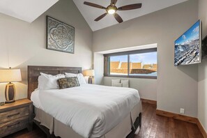 3 Schlafzimmer, Bügeleisen/Bügelbrett, WLAN, Bettwäsche