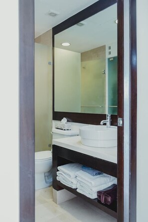 Shower - Seibal Luxury Condo & Vidanta Membership (Nuevo Vallarta)