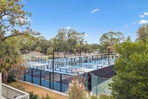 Sport court - Coastal 4 BDR for 8, Walk to Beach! (Hilton Head Island)