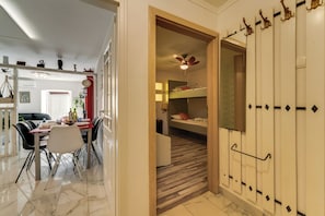 2 bedrooms, free WiFi