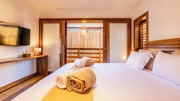 In-room safe, iron/ironing board, free WiFi, bed sheets