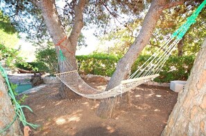 Property grounds - SAONA VILLAS (VN LIVOS): villa for 6 people, private pool, wifi, air co (CT)