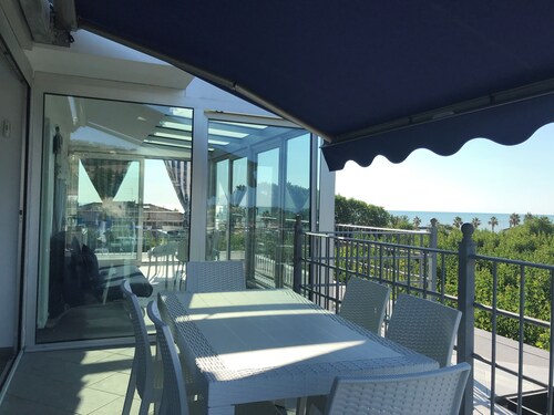 Romantic Penthouse by the Sea