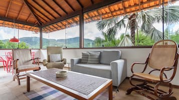 House, Smoking | 3 bedrooms