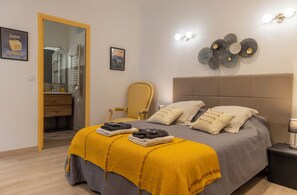 1 habitación, tabla de planchar con plancha y wifi gratis 