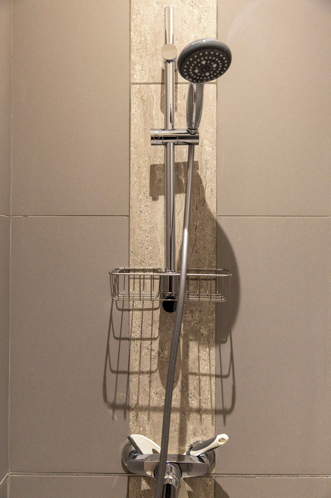 Douche, sèche-cheveux