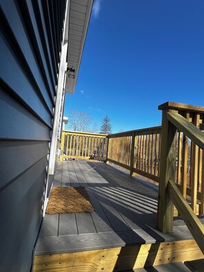 Terrace/patio - Cozy 1-bedroom apartment just minutes from downtown Freeport with WiFi. (Freeport)