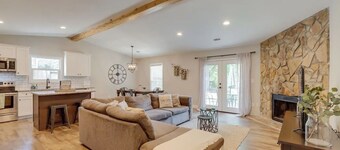 Cozy 3-bedroom Ranch Retreat with 2 Baths, WiFi, Garage, and Fenced Backyard