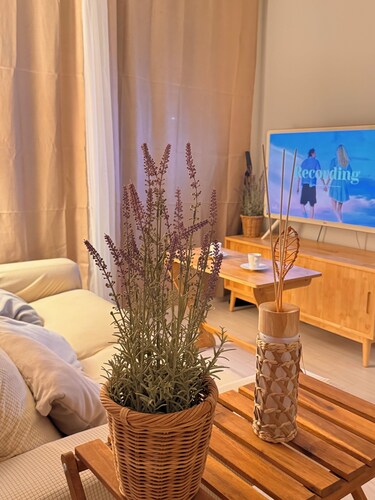 [Rattan House] Located in the heart of Seoul / 5 minutes from Korea Uni Station