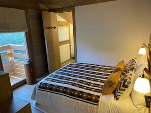 4 chambres, fer et planche à repasser, Wi-Fi, literie fournie