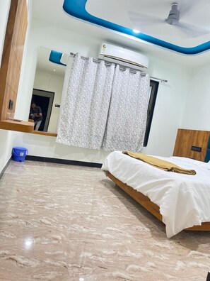 Free WiFi - HOTEL SIDDH (Dwarka)