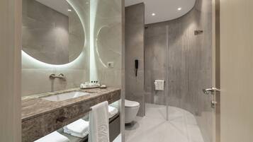 Roupões de banho, chinelos